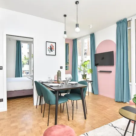 Appartement CMG - Tour Eiffel Mademoiselle à Paris Extérieur photo