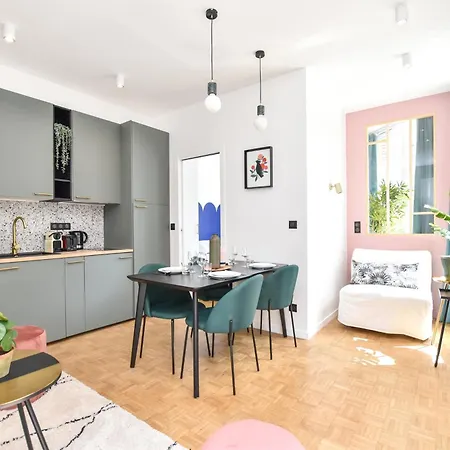 Appartement CMG - Tour Eiffel Mademoiselle à Paris Extérieur photo