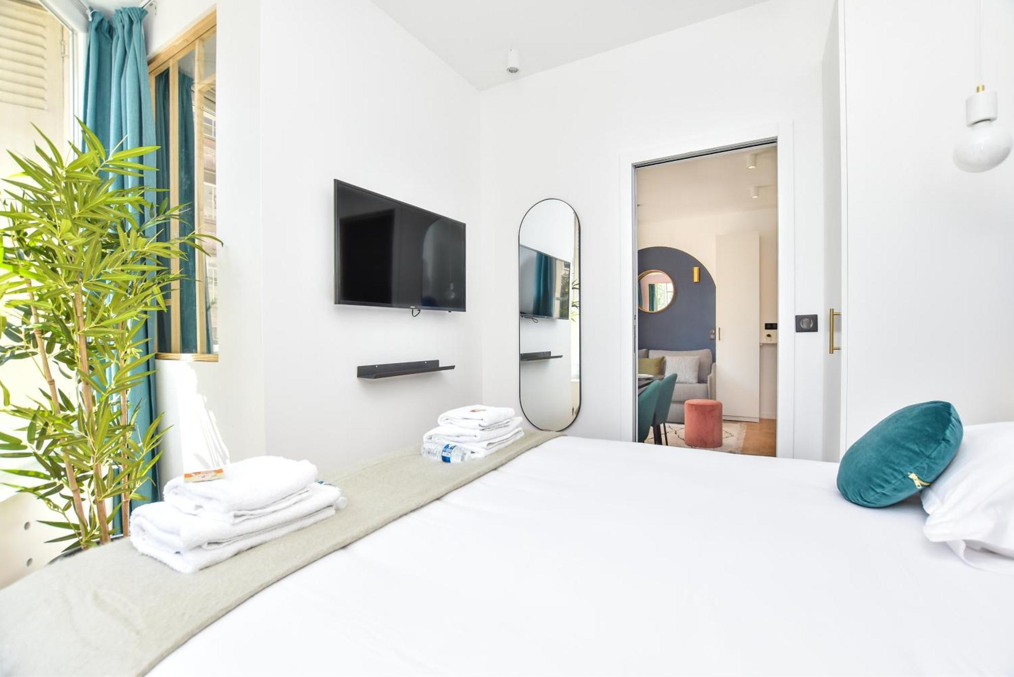 Charming And Cosy Flat Next To The Eiffel Tower Apartment *